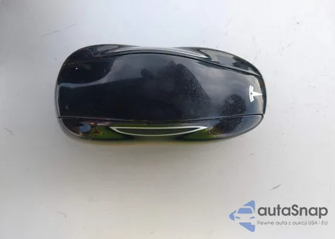 2016 Tesla Model X z USA, uszkodzony, nr VIN 5YJXCBE40GF001917